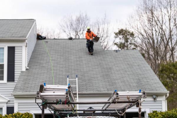 Houston Roof Replacement: How to Choose the Right Material for Your Home