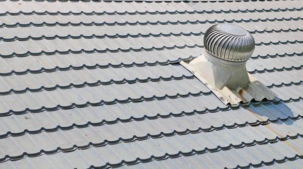 When to Consider a Roof Replacement for Your Home